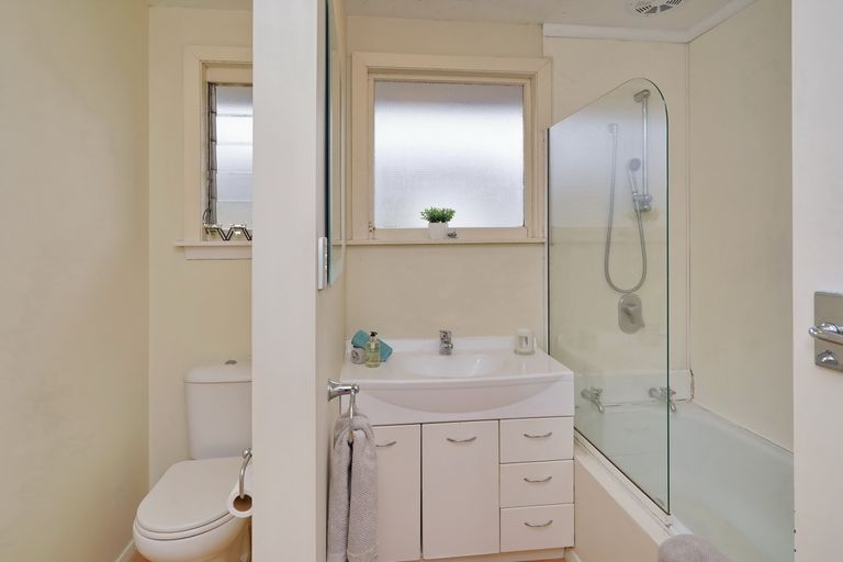 Photo of property in 195 Grimseys Road, Redwood, Christchurch, 8051