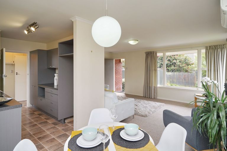 Photo of property in 195 Grimseys Road, Redwood, Christchurch, 8051