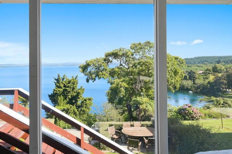 Photo of property in 43 Wakeman Road, Acacia Bay, Taupo, 3330