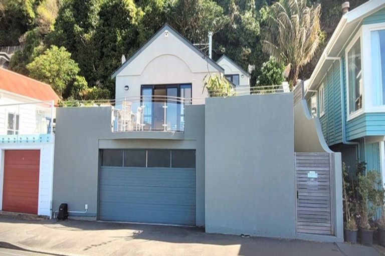Photo of property in 287 Karaka Bay Road, Karaka Bays, Wellington, 6022