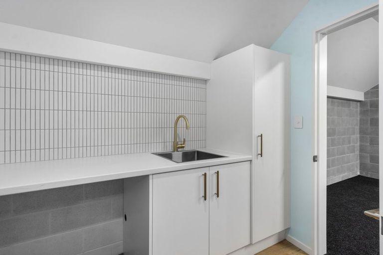 Photo of property in 16 Cadogan Street, Sydenham, Christchurch, 8023