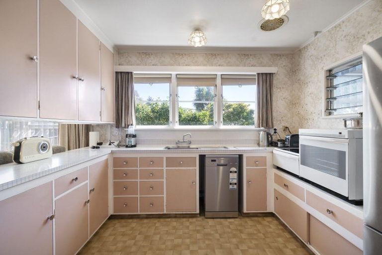 Photo of property in 249 Vogel Street, Roslyn, Palmerston North, 4414