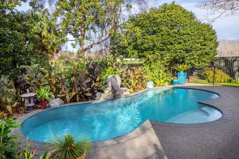 Photo of property in 121 Kuratawhiti Street, Woodside, Greytown, 5794