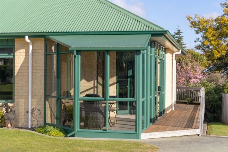 Photo of property in 3a Kauri Grove, Lansdowne, Masterton, 5810