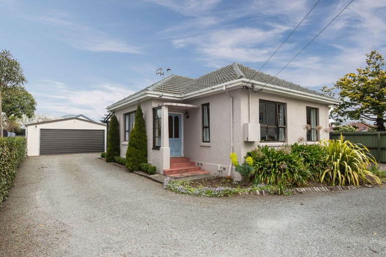 Photo of property in 43 Johns Road, Belfast, Christchurch, 8051