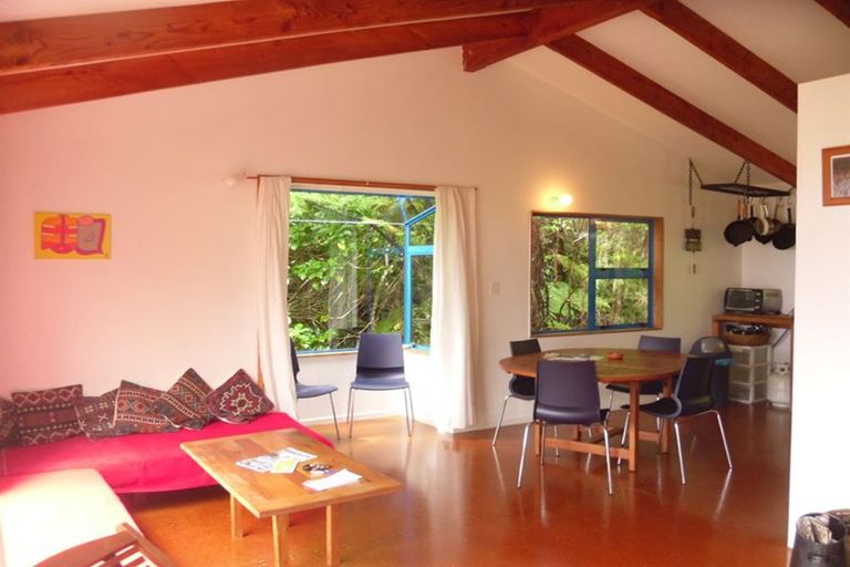 Photo of property in 510 Tuateawa Road, Tuateawa, Coromandel, 3583