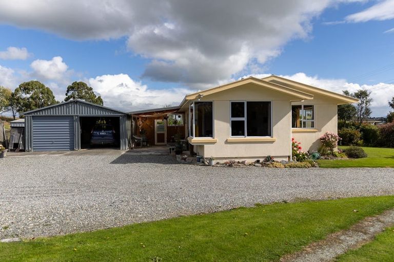 Photo of property in 75 Wentworth Street, East Gore, Gore, 9710