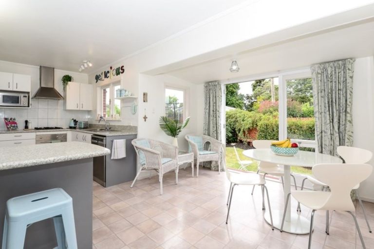 Photo of property in 21 Springfield Crescent, Enderley, Hamilton, 3214