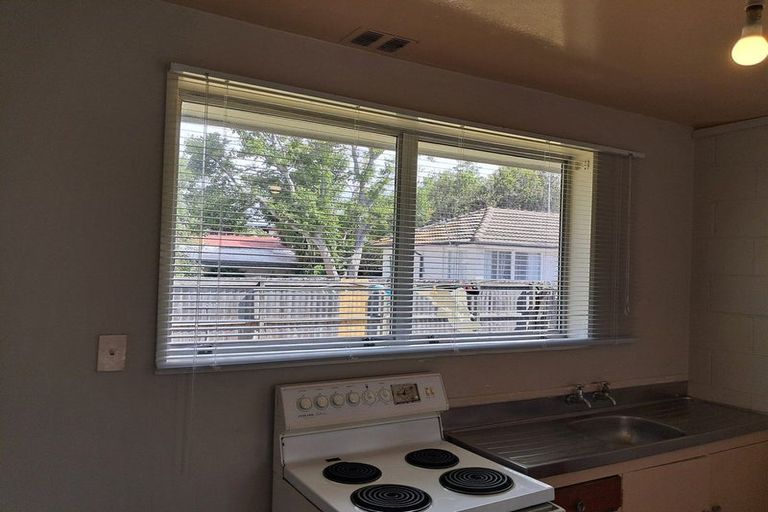 Photo of property in 9/20 Avalon Street, Richmond, Christchurch, 8013