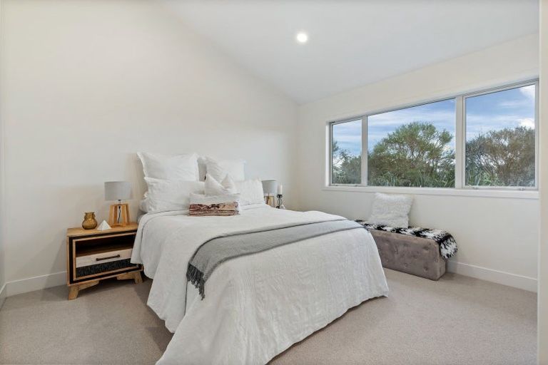 Photo of property in 4 Henley Road, Kaukapakapa, 0871