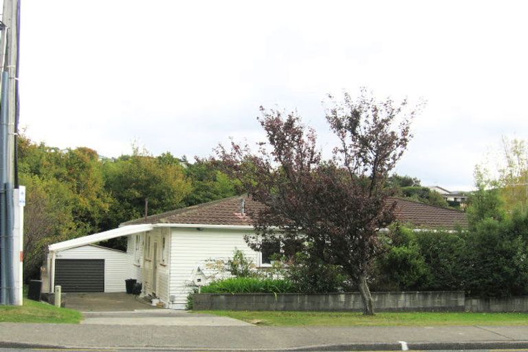 Photo of property in 24 Blue Mountains Road, Silverstream, Upper Hutt, 5019
