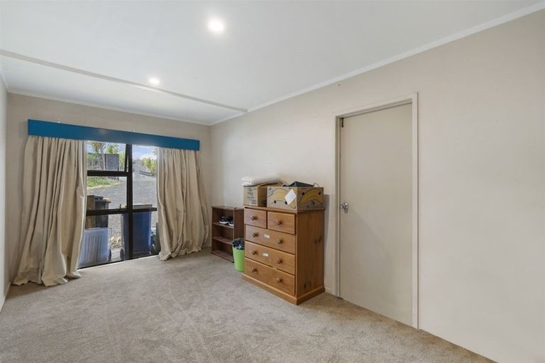 Photo of property in 67 Rosier Road, Glen Eden, Auckland, 0602