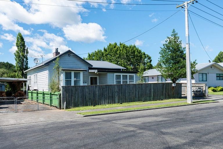 Photo of property in 6 Weka Street, Taihape, 4720