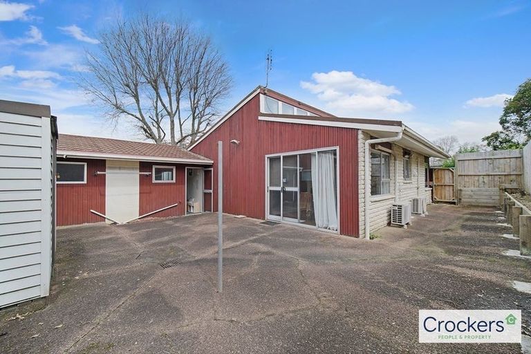 Photo of property in 1/106 Prince Regent Drive, Half Moon Bay, Auckland, 2012