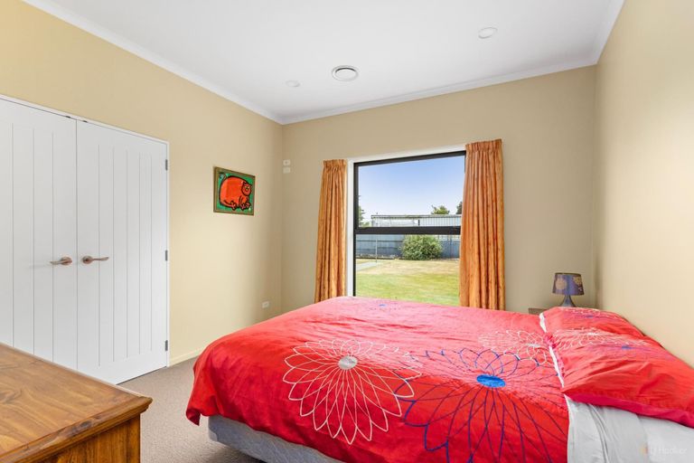 Photo of property in 75 Main North Road, Geraldine, 7930