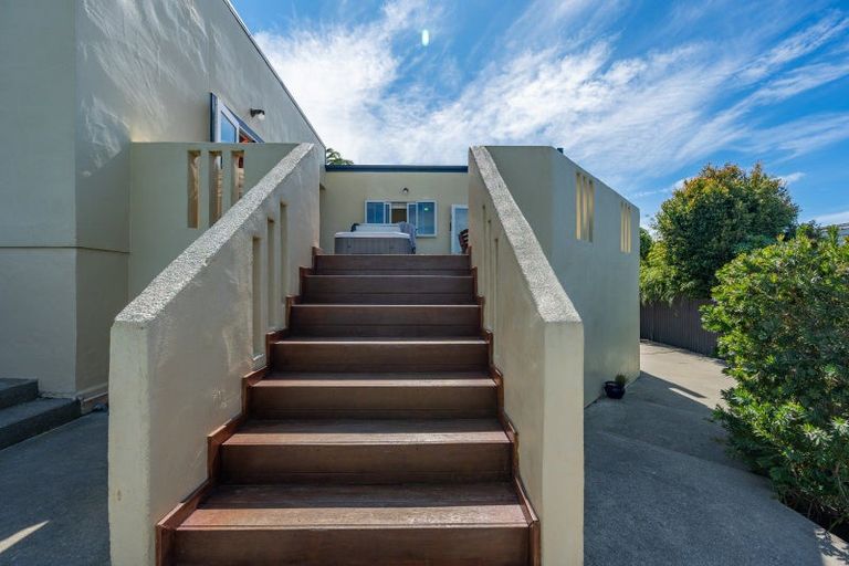 Photo of property in 20 Havelock Road, Hospital Hill, Napier, 4110