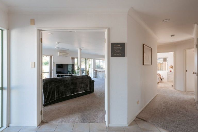 Photo of property in 160 Pacific View Road, Papamoa Beach, Papamoa, 3118