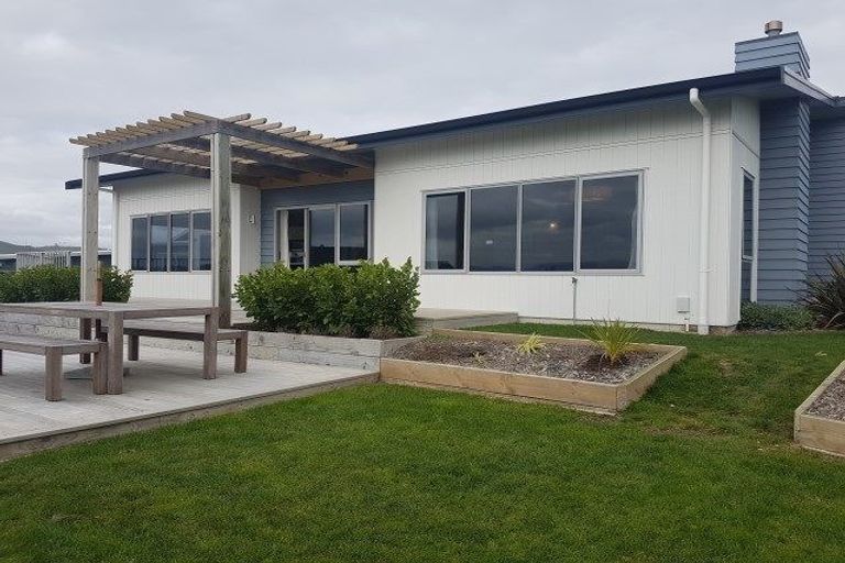 Photo of property in 9 Kahurangi Heights, Aotea, Porirua, 5024