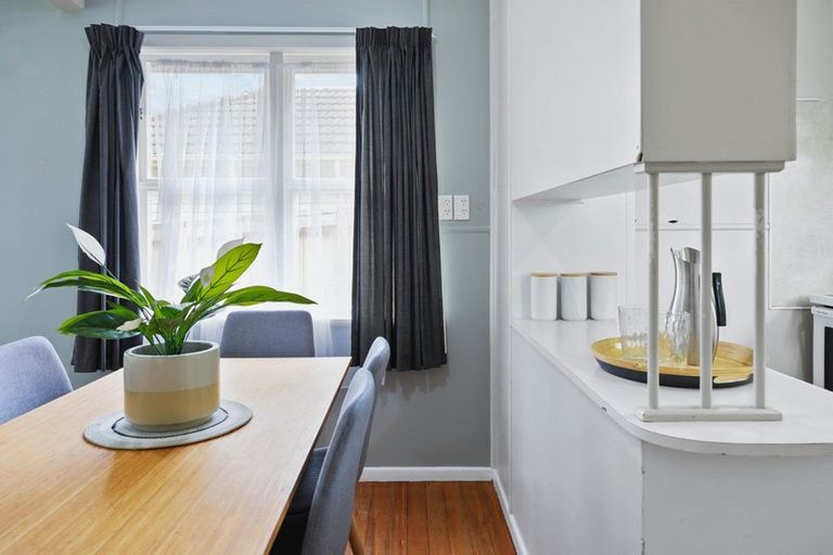 Photo of property in 5 Dalesford Street, Silverdale, Hamilton, 3216