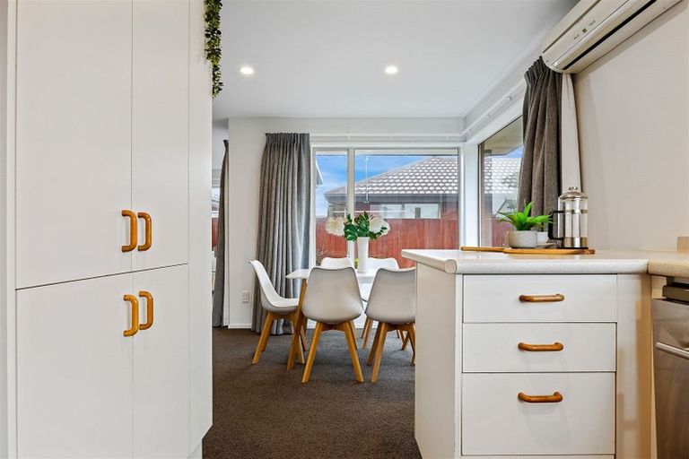 Photo of property in 2/30 Seymour Street, Hornby, Christchurch, 8042