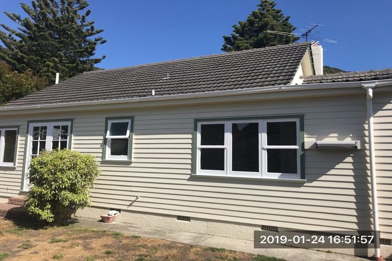 Photo of property in 4 Ngaio Street, Eastbourne, Lower Hutt, 5013