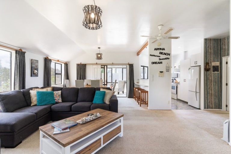 Photo of property in 105 Everitt Crescent, Whangamata, 3620