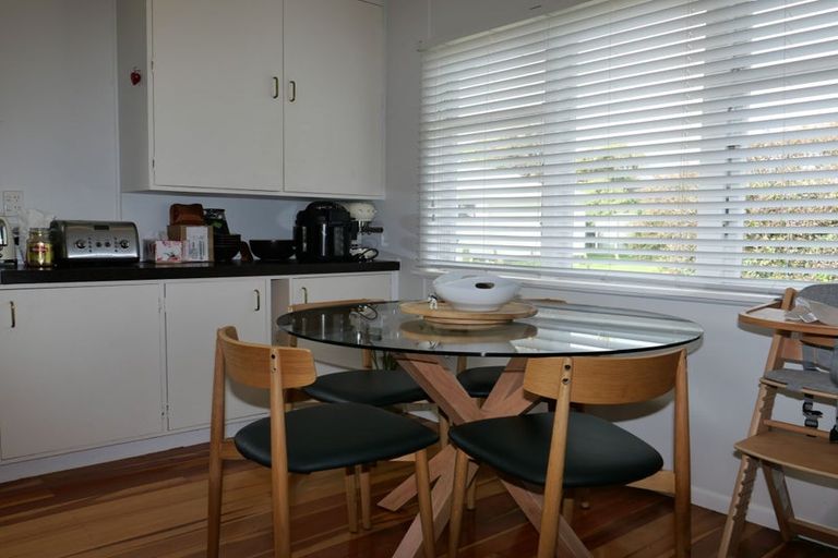 Photo of property in 9 Iti Street, Otaki, 5512