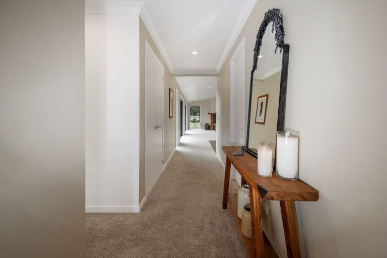 Photo of property in 12 Lancewood Way, Kinloch, Taupo, 3377