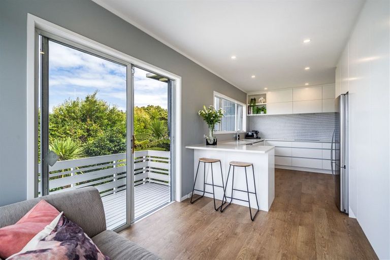 Photo of property in 47 Aotearoa Terrace, Murrays Bay, Auckland, 0630