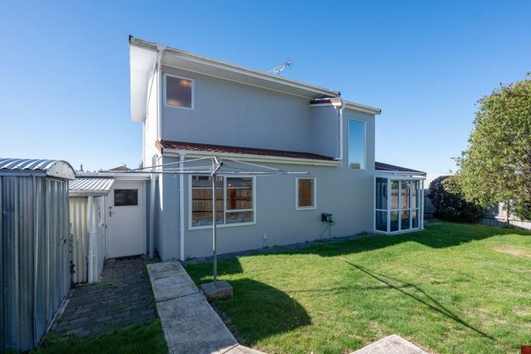 Photo of property in 7 Reeves Road, Acacia Bay, Taupo, 3330
