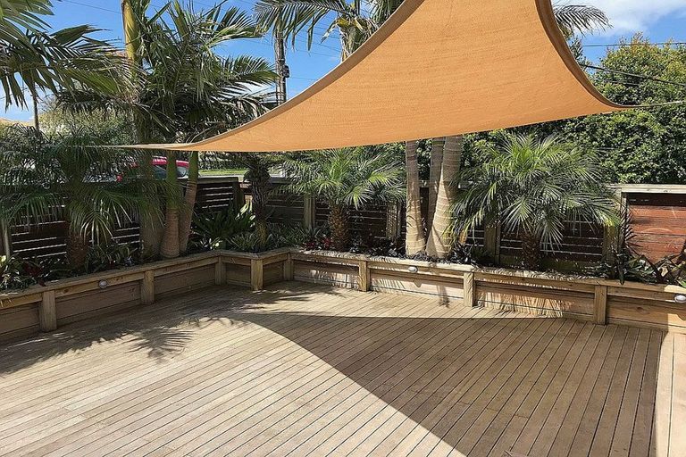 Photo of property in 1/33 Francis Street, Hauraki, Auckland, 0622