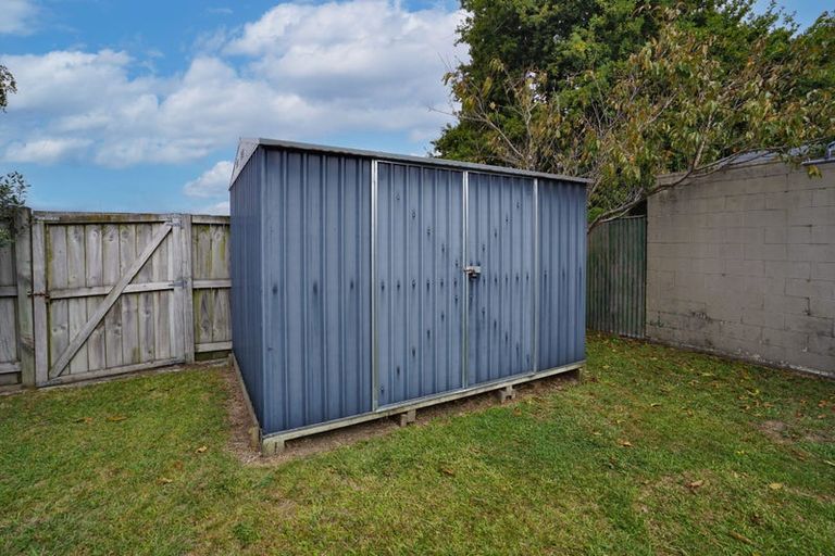 Photo of property in 93 Collins Road, Melville, Hamilton, 3206