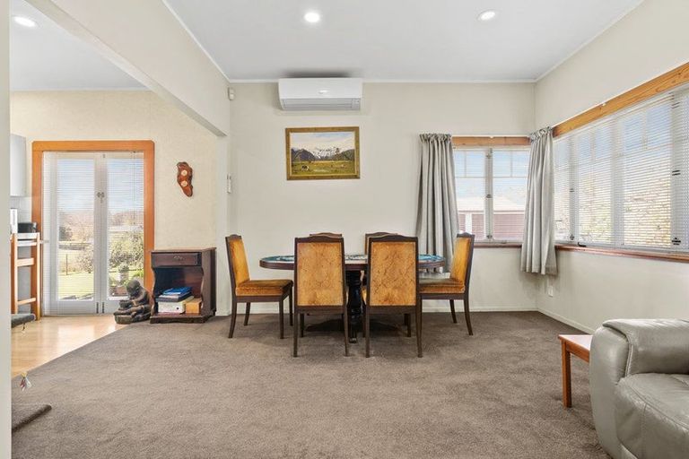 Photo of property in 50 Kath Henry Lane, Drury, 2113