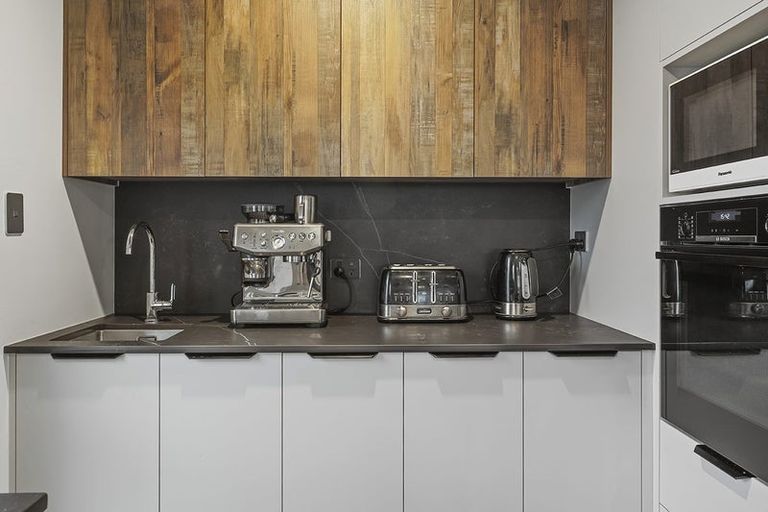 Photo of property in 1 Roy Street, Nawton, Hamilton, 3200