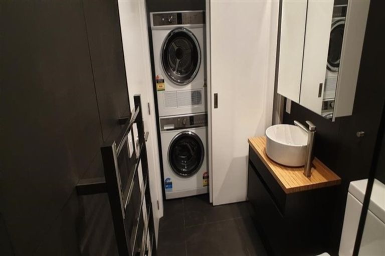 Photo of property in 8/165 Hobsonville Point Road, Hobsonville, Auckland, 0616