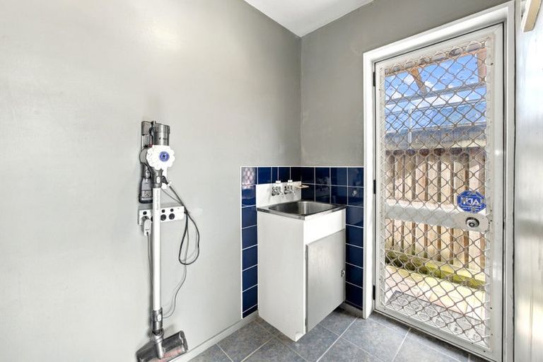 Photo of property in 84a Mackworth Street, Woolston, Christchurch, 8062
