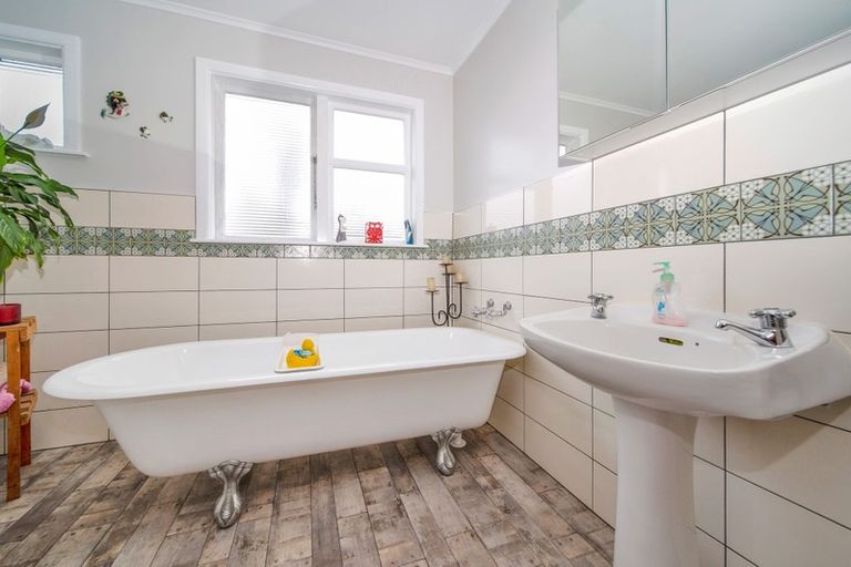 Photo of property in 27 Kate Street, Normanby, Hawera, 4614