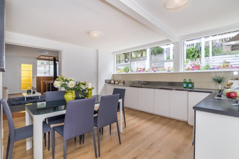 Photo of property in 6 Liardet Street, Vogeltown, Wellington, 6021