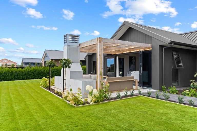 Photo of property in 24 Coralie Place, Lansdowne, Masterton, 5810