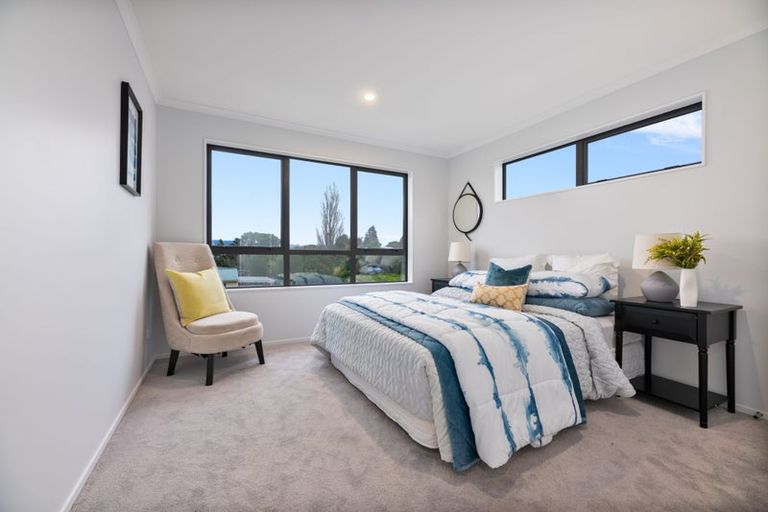 Photo of property in 6 Ambrosia Avenue, Henderson, Auckland, 0612