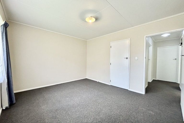 Photo of property in 3/12 Fraser Street, Wainuiomata, Lower Hutt, 5014