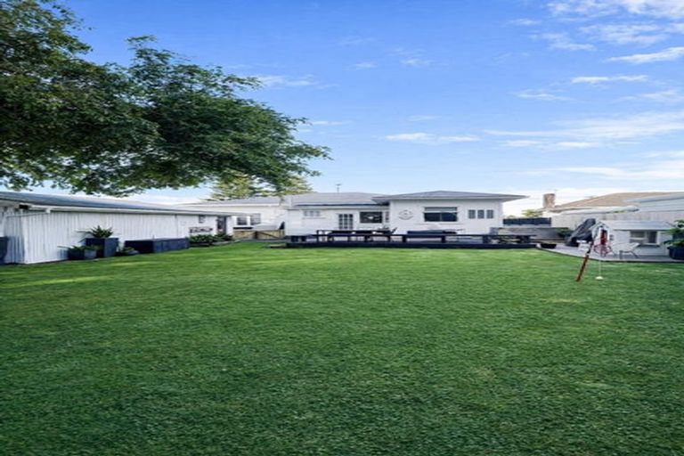 Photo of property in 13 Chester Street, Waverley, 4510