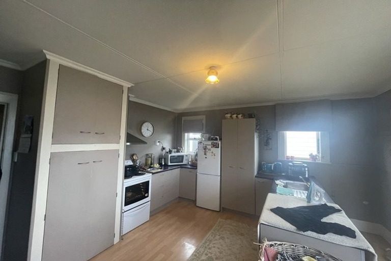 Photo of property in 35 Cole Street, Caversham, Dunedin, 9012