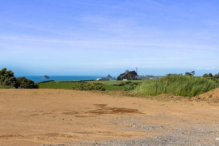 Photo of property in 29 Washer Road, Omata, New Plymouth, 4374