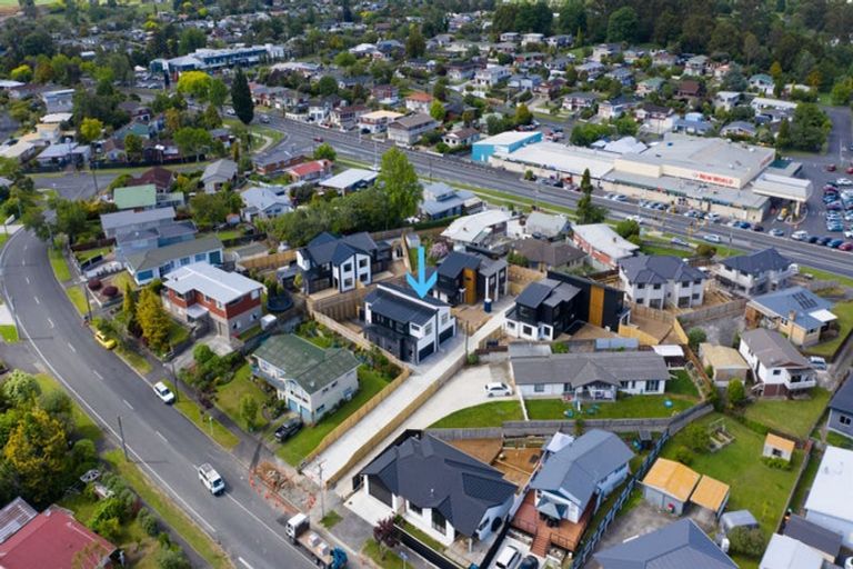 Photo of property in 2/44 Glenview Terrace, Glenview, Hamilton, 3206