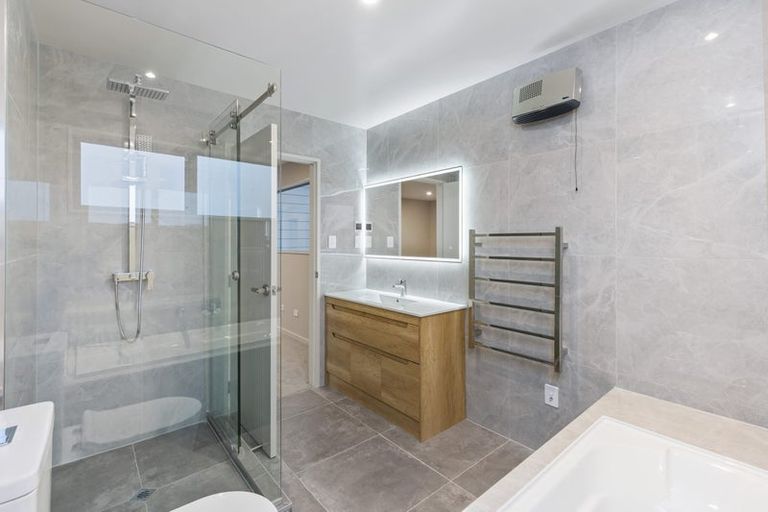 Photo of property in 4 Kotuitui Drive, Wainui, 0992