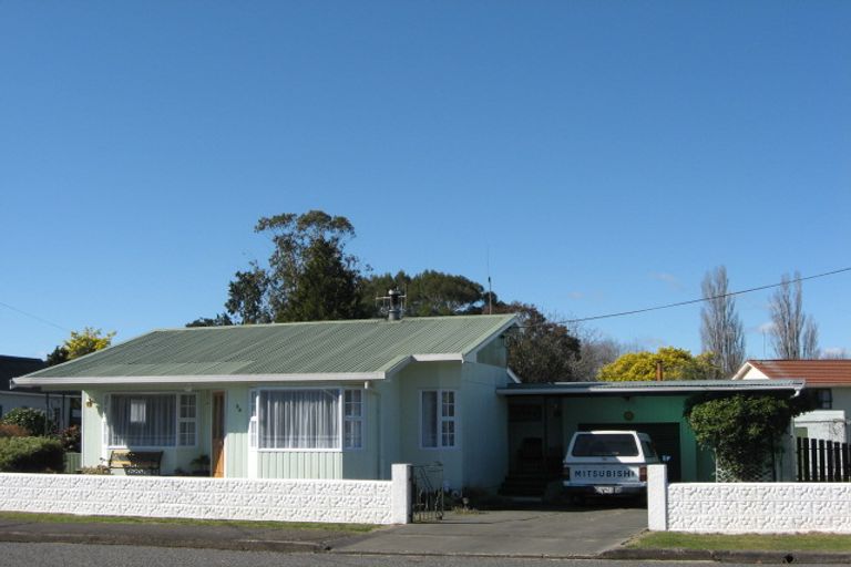 Photo of property in 24 Melville Street, Waipawa, 4210