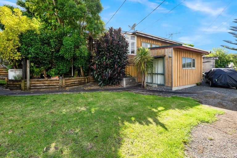 Photo of property in 132 Oakura Road, Oakura, Hikurangi, 0184