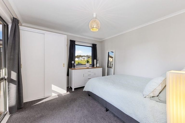 Photo of property in 77 Hamilton Drive, Waiuku, 2123