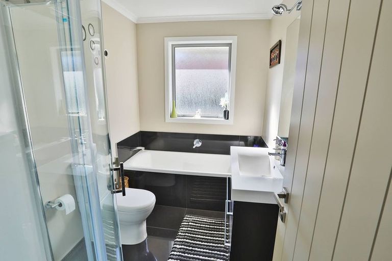 Photo of property in 78 Spyglass Lane, Whitby, Porirua, 5024